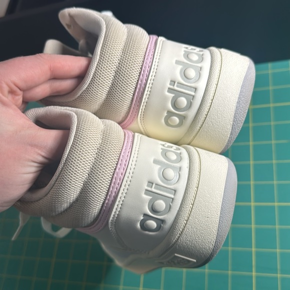 adidas Hoops 3.0 Mid Shoes Gray Cream Sports Women's 8 Shoes Sneakers GZ4560 - Picture 5 of 6